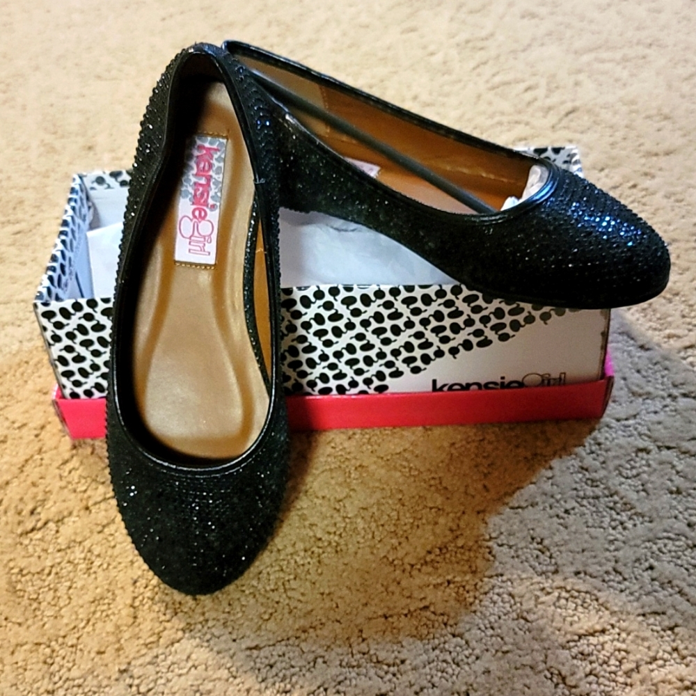 Girls black dress shoes